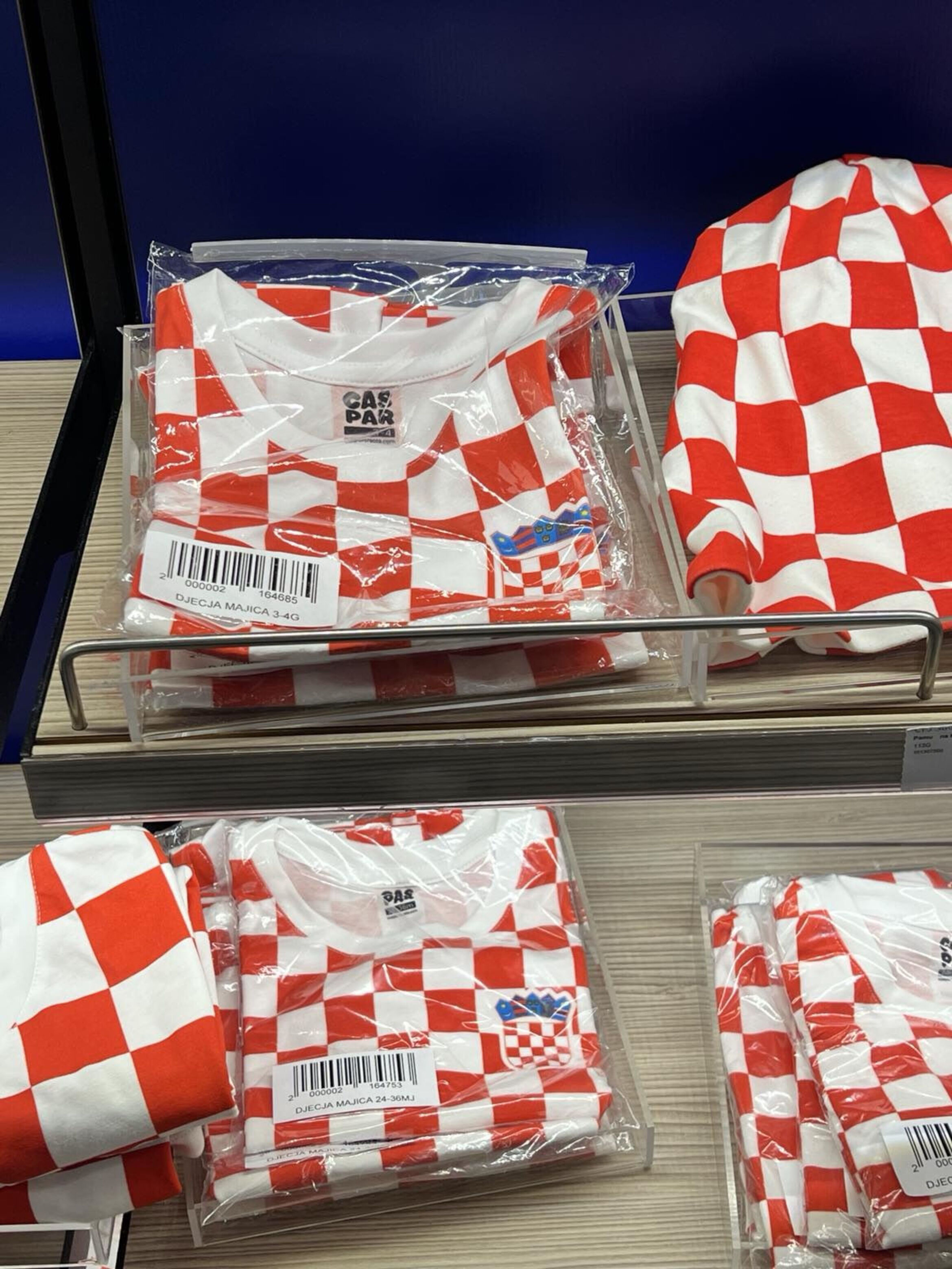 aop-t-shirts-aeroport-caspar-create