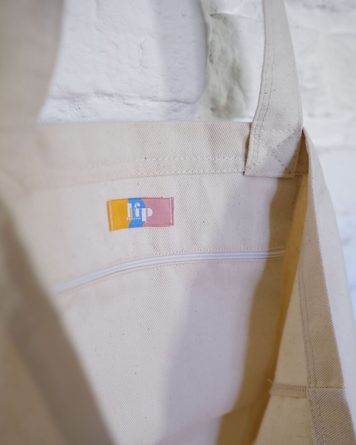 White Label POD Branding: Labels & Packaging EU | Caspar