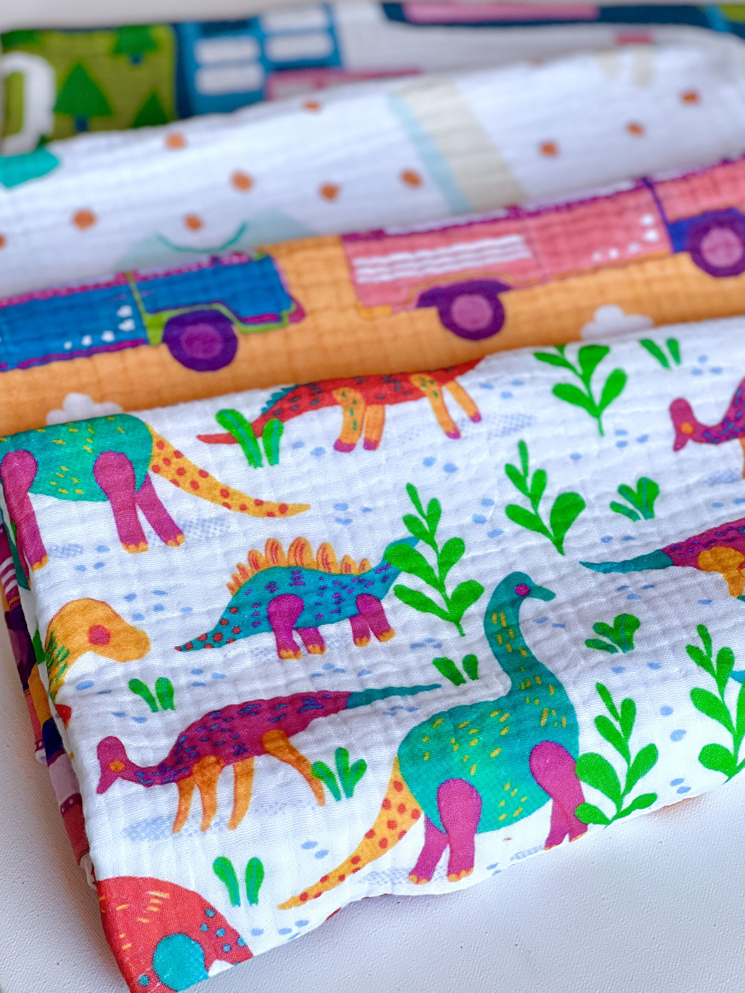 Seamless pattern printed on muslin fabric